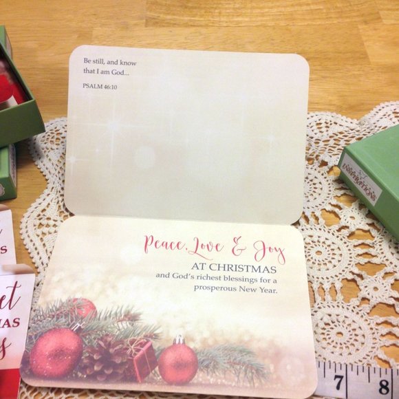 Bible Scriptures on Beautiful Die-cut Christmas Cards - Picture 8 of 12
